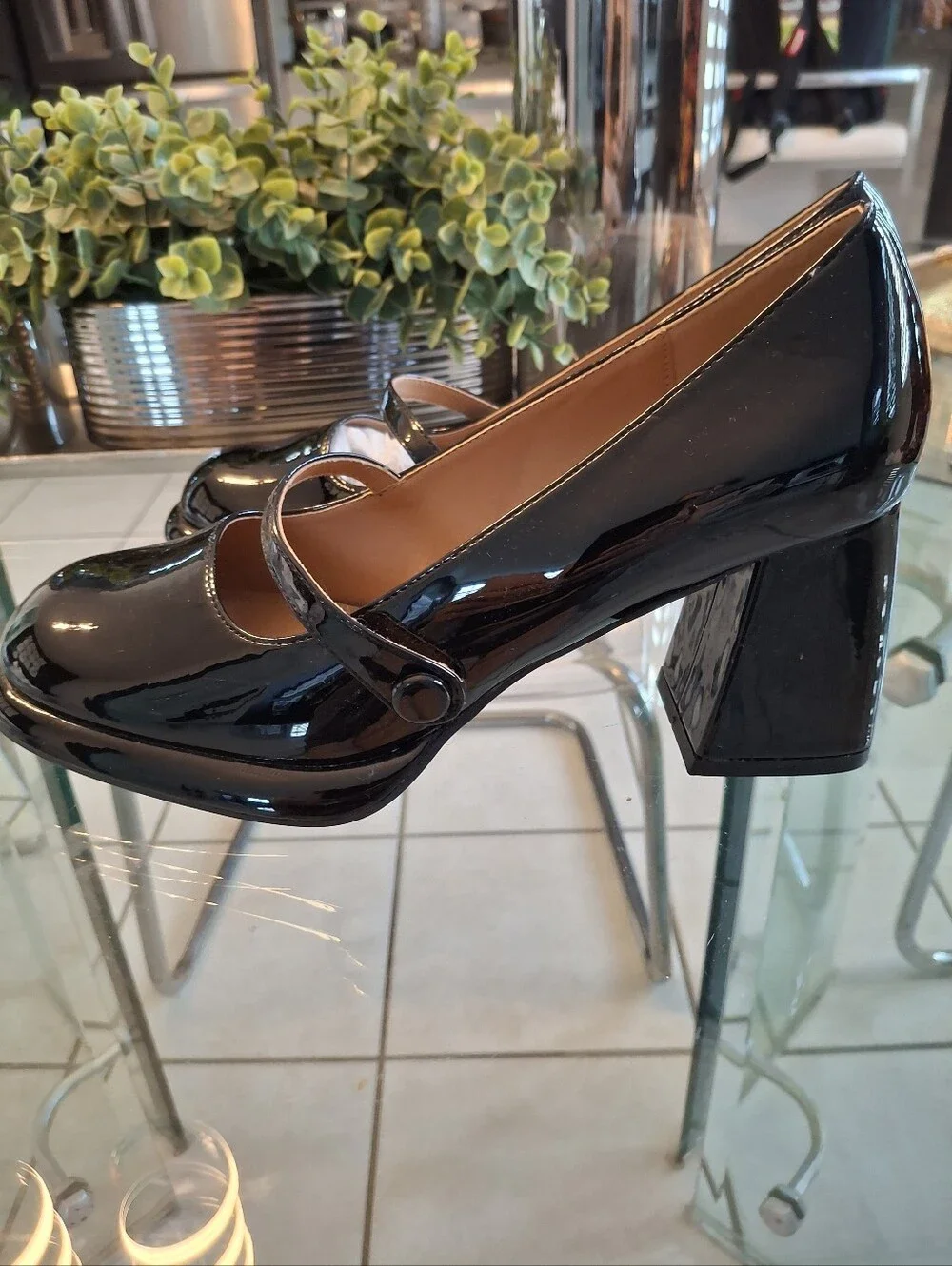 Black Patent Mary Jane Block Heel Pumps - Women
